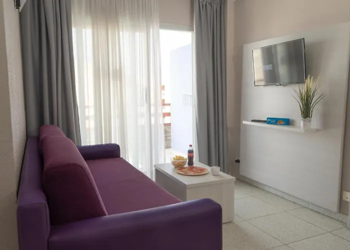 Апартаменти Gacelas,playa